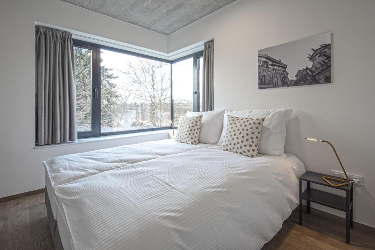 7 Ruzyne Apartment