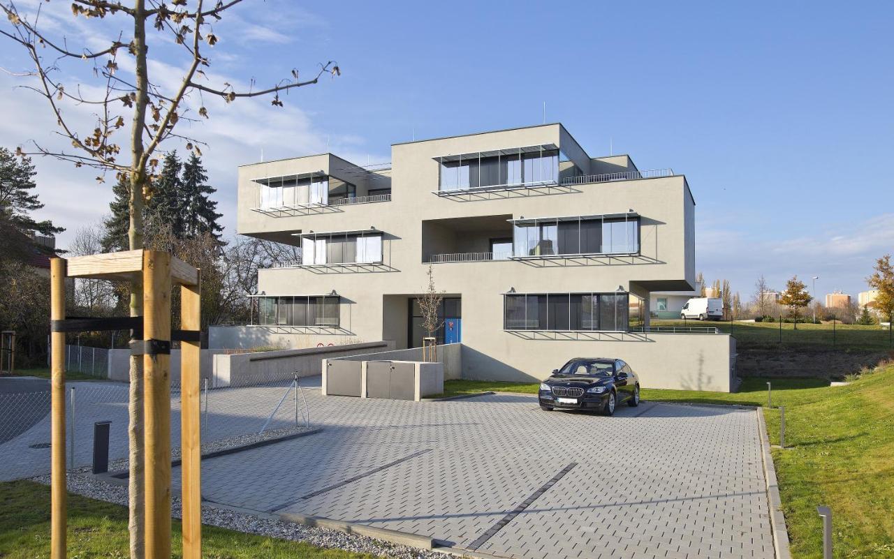 7 Ruzyne Apartment
